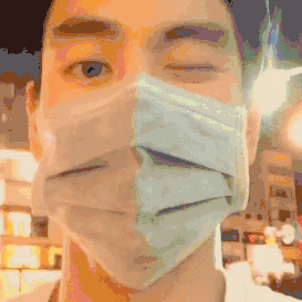 口罩帅哥.gif